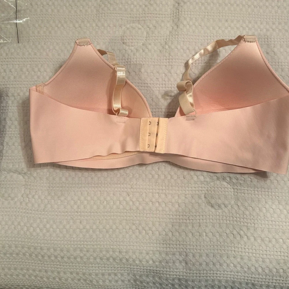 YMI Intimates‎ 42D Floral Wireless Comfort Bra 2 Lot Women's Feminine Girly Set